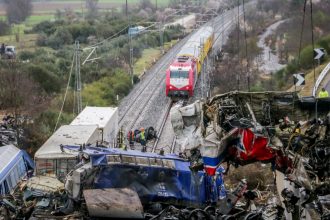 treno larisa vagonia