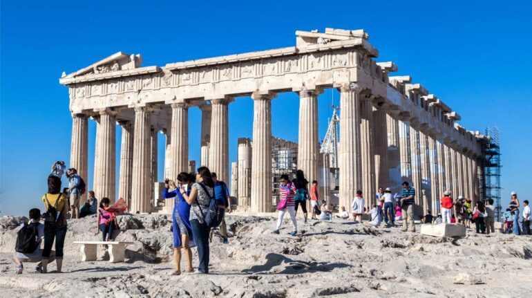 Πρωταγωνιστεί η Ελλάδα στις προτιμήσεις τουριστών από Αυστραλία, Καναδά και HΠΑ