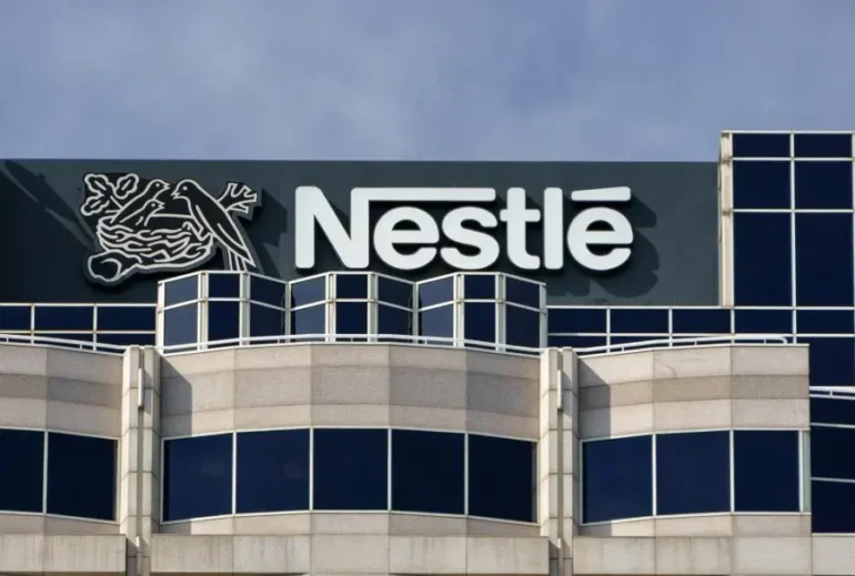 Nestle: Αναθεωρεί προς τα κάτω τις φετινές πωλήσεις της