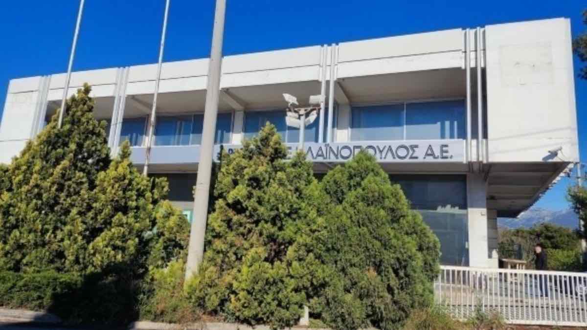 30 sel foto 4 λαϊνόπουλος πλειστηριασμός