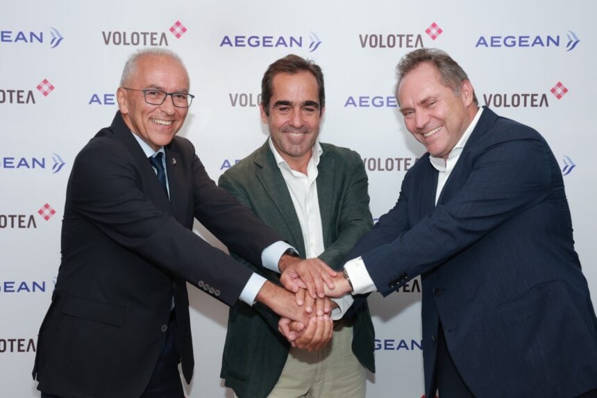 L R Mr. Dimitris Gerogiannis CEO AEGEAN Mr. Carlos Munoz Founder and CEO of Volotea Mr.Eftichios Vassilakis Chairman AEGEAN photo 2