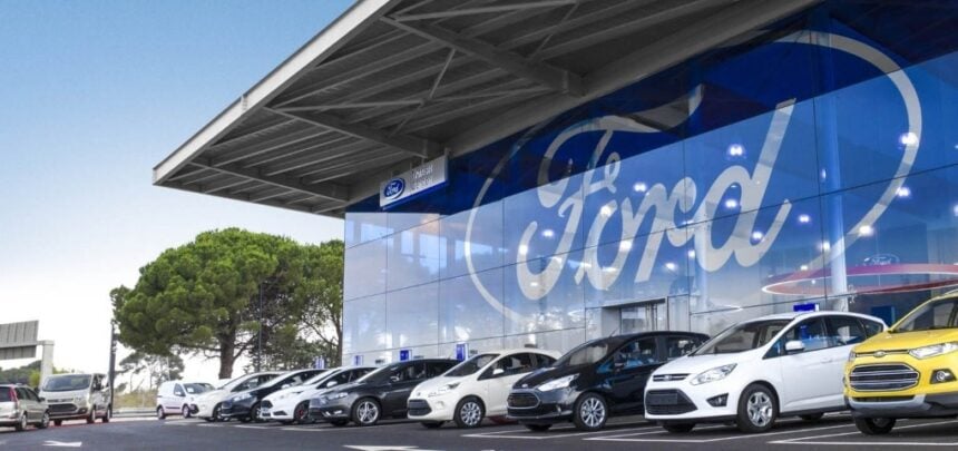 ford store